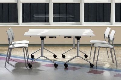 Мобильный складной стол для переговоров 160х75х80