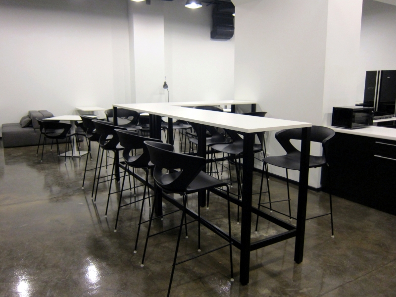 Стол для переговоров высокий 150х120х60 kdm-1560 | Фото - 1