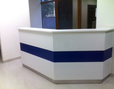 Стойка администратора офисная индивидуальная 7